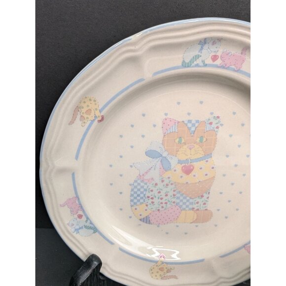 Vintage Tienshan Stoneware Calico Cat 8 Oz Coffee Mug and 7 3/4" Salad Plate - Picture 3 of 9